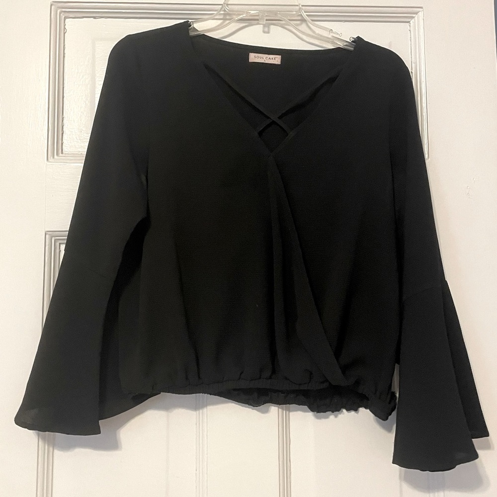 Long sleeve sexy top!